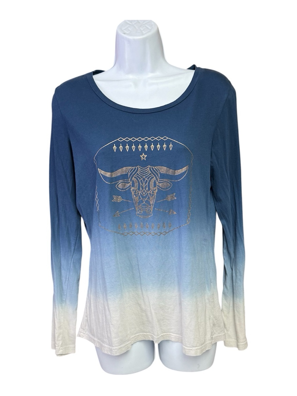 Ariat Ombre Blue/Cream size M Long-Sleeve with Metallic Gold Buffalo Graphic